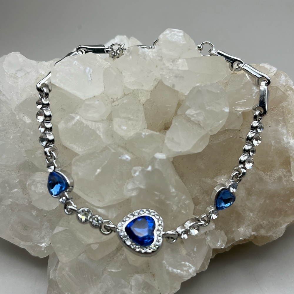Elegant Silver and Blue Heart Bracelet